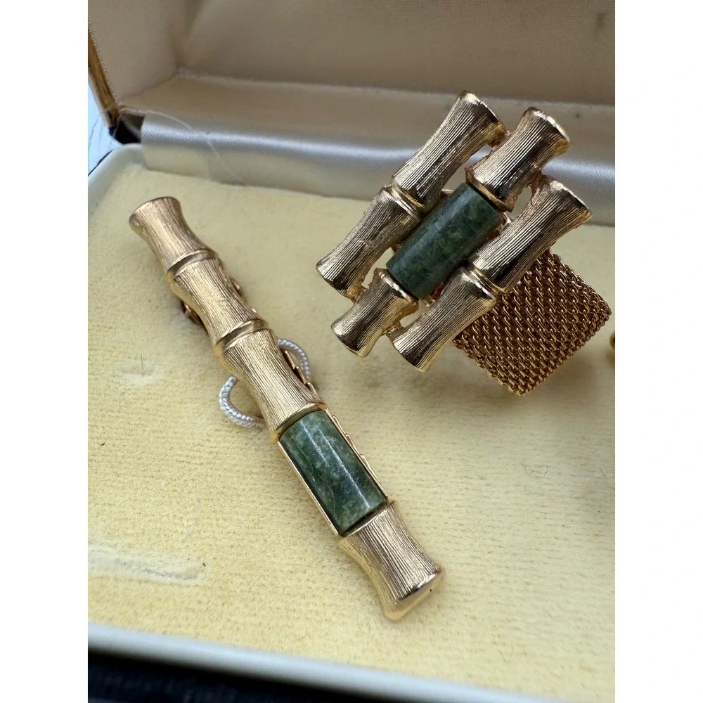 Vintage Anson Bamboo Genuine Jade Cufflinks and Tie Clip Set Gold Tone Mesh Box